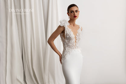 Mermaid wedding dress with deep-V neckline and fishtail train