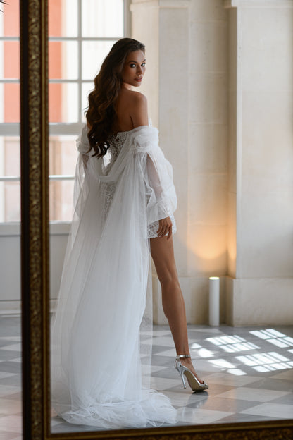 Mini A-line lace wedding dress with Watteau train and sleeveless