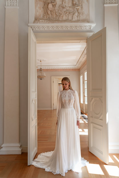 Boho wedding dress with puffy long sleeves and A-line lace
