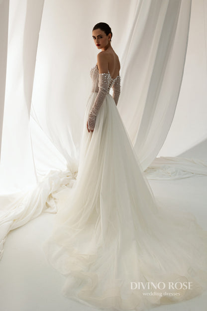 Mermaid wedding dress with corset and glitter details