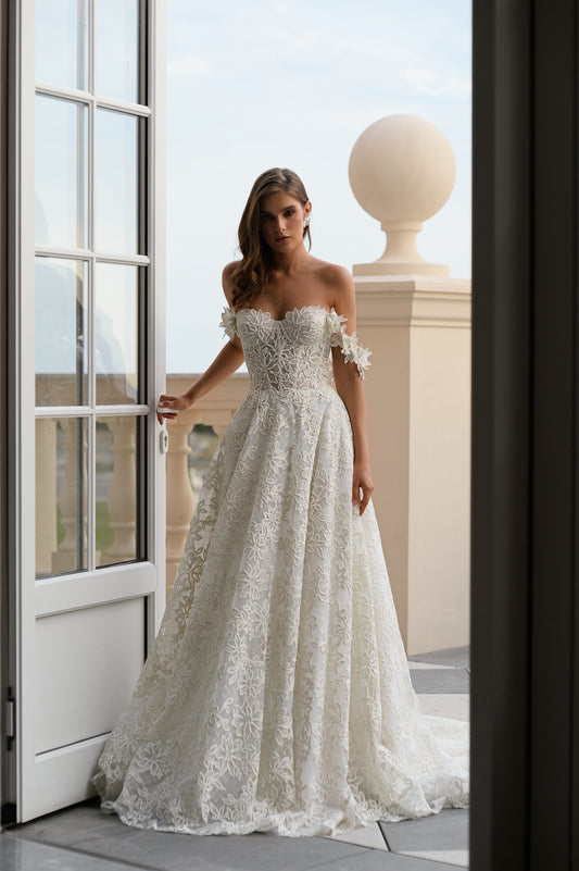 Romantic A-line glitter wedding dress with open back & train