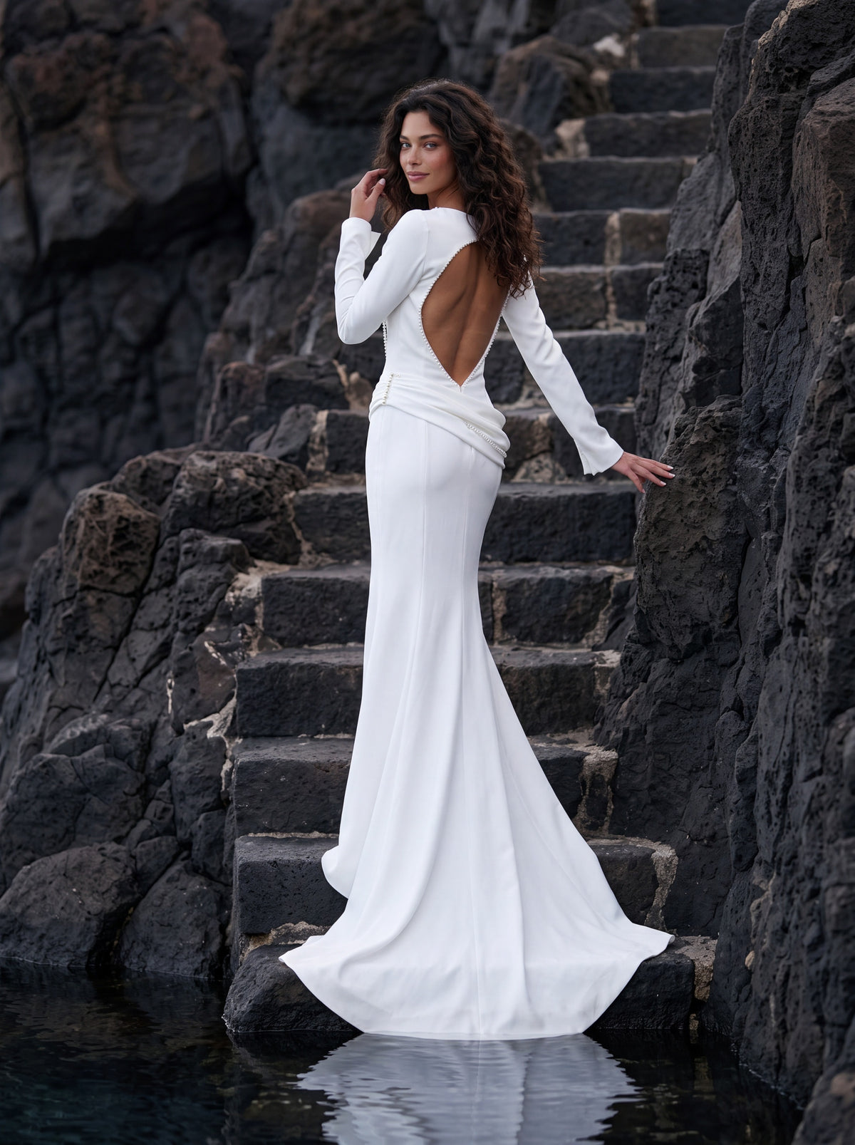 Crepe Wedding Dress with High Neck and Long Sleeves — Illusion 2027, photograph 3