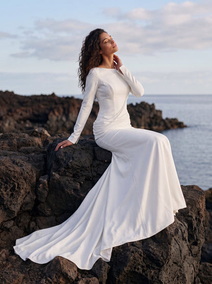 Crepe Wedding Dress with High Neck and Long Sleeves — Illusion 2027, photograph 5