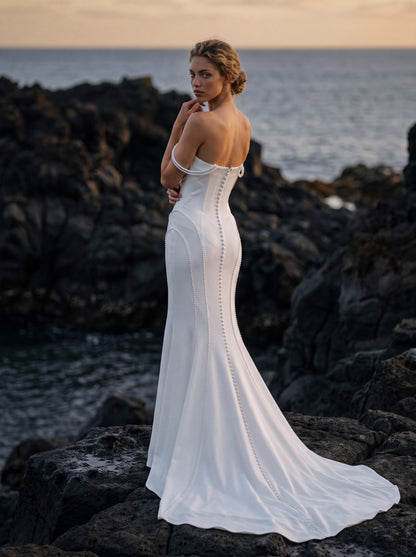 Mermaid Wedding Dress with Draped Bodice and Fine Straps — Illusion 2027, photograph 3