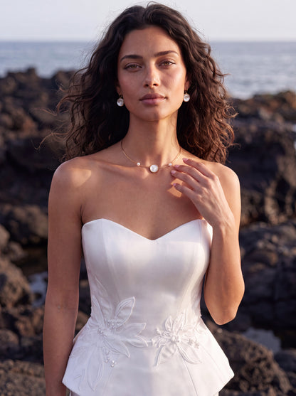 Satin Corset Wedding Dress with Fitted Skirt and Train — Illusion 2027, photograph 5