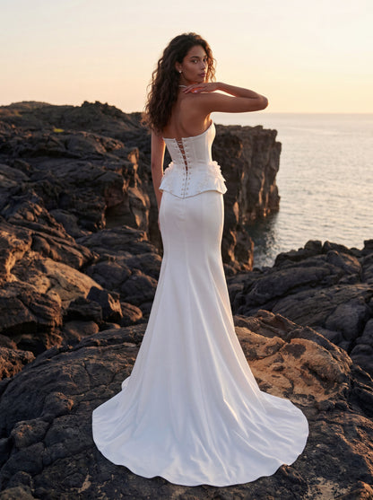 Soft Satin Mermaid Wedding Dress with Sweetheart Corset — Illusion 2027, photograph 5