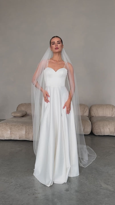 One-Layer Veil with Pearl Edge - video