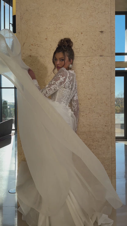 Princess A-line wedding dress with long lace sleeves