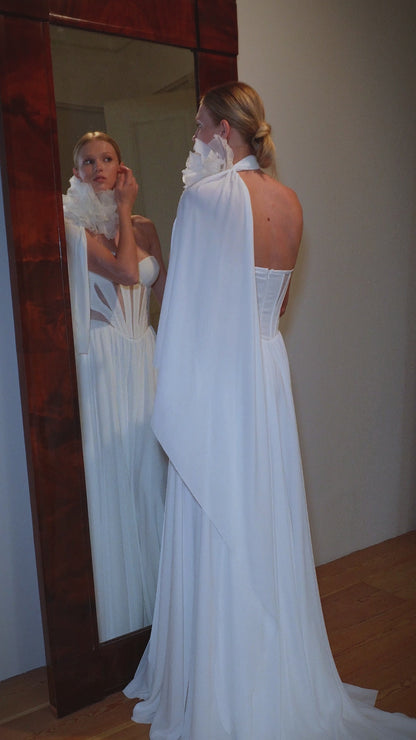 Minimalist A-line wedding dress with cape and sweetheart neckline