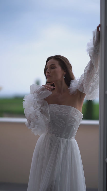 3D floral wedding dress with puffy sleeves and slit skirt