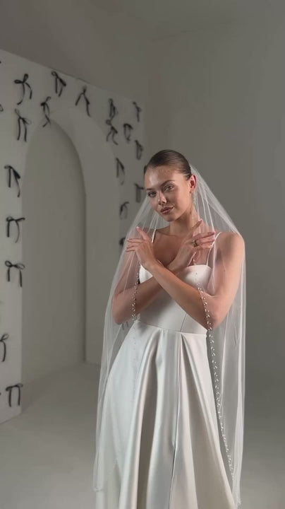 Veil with Pearl and Crystal Beaded Edge - video