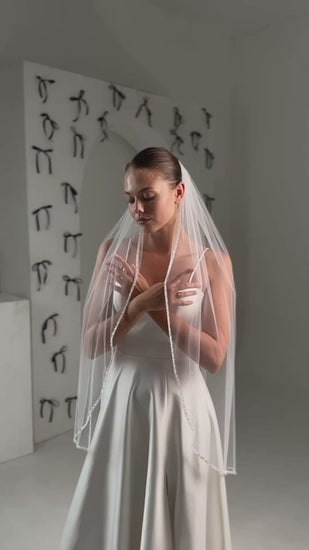 Veil with Small Pearls and Clear Crystal Edge - video