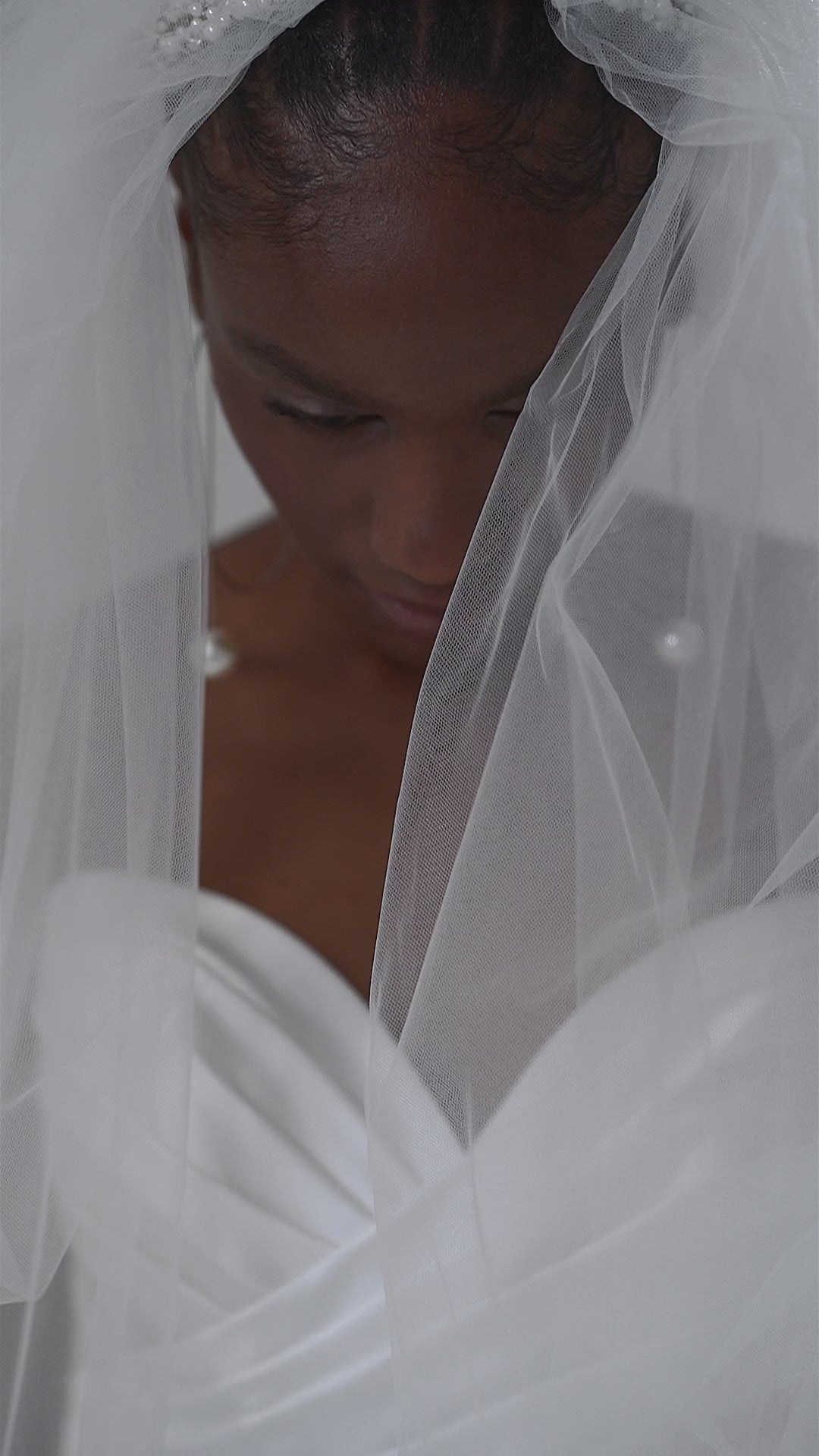 Stretch satin mermaid wedding dress with ruched sweetheart bodice and removable tulle skirt – video
