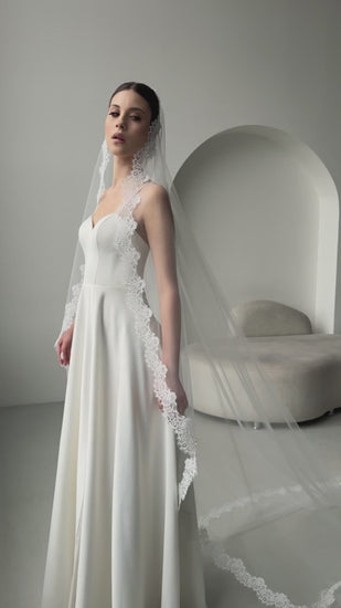 Lace Trim Mantilla Veil in Light Ivory - video
