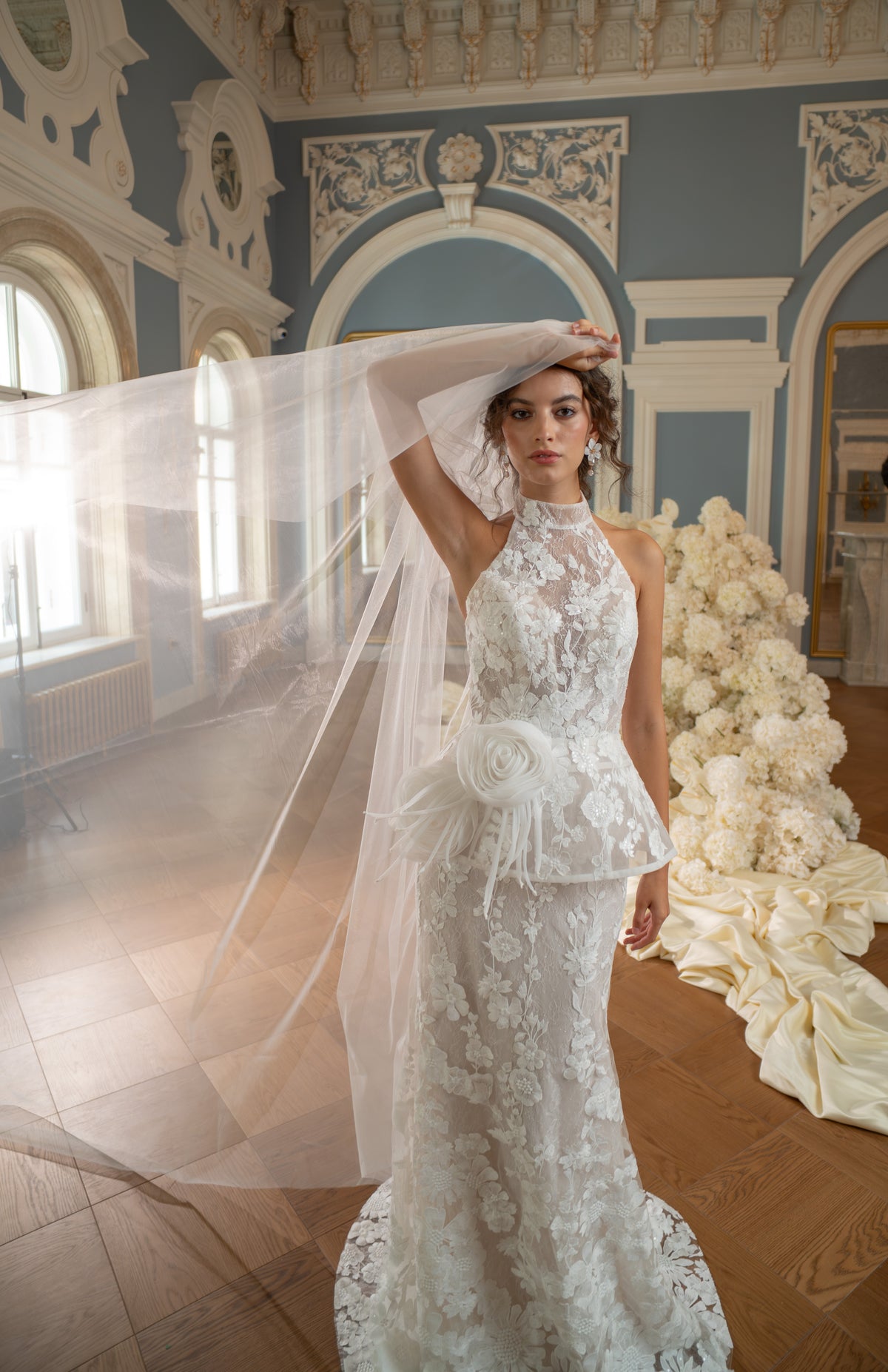 Lace Mermaid Wedding Dress with Halter Neck, Floral Peplum and Veil